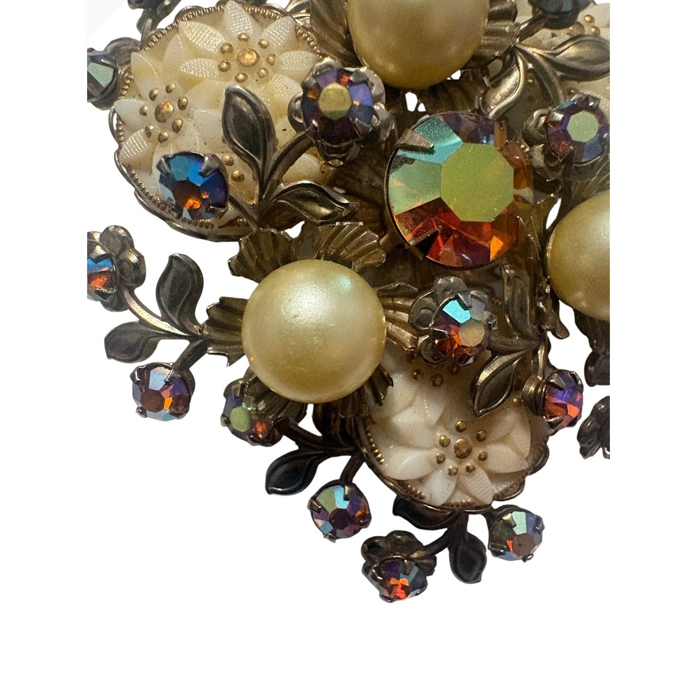 Vintage Aurora Borealis Rhinestone Faux Pearl Carved Flower Floral Brooch Pin - Picture 7 of 7